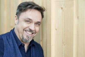 Al via tour italiano di Gabriele Cirilli con lo spettacolo 'Mi piace' Al via tour italiano di Gabriele Cirilli con lo spettacolo 'Mi piace'